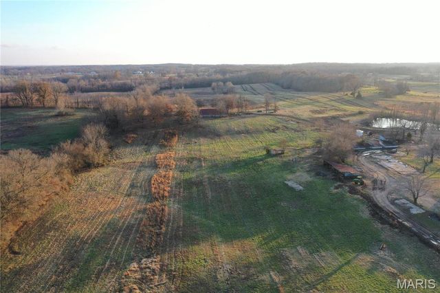 7432 County RD 284, Puxico, MO 63960