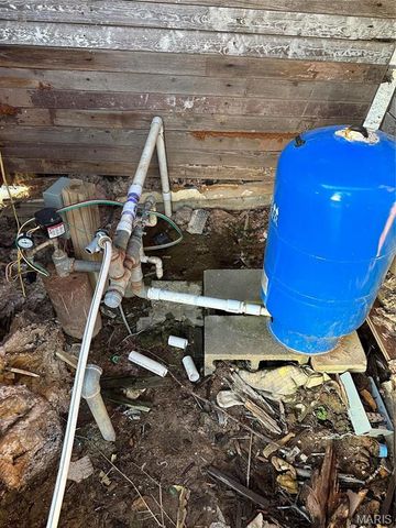 7432 County RD 284, Puxico, MO 63960