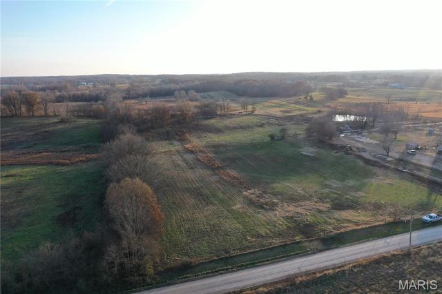 7432 County RD 284, Puxico, MO 63960