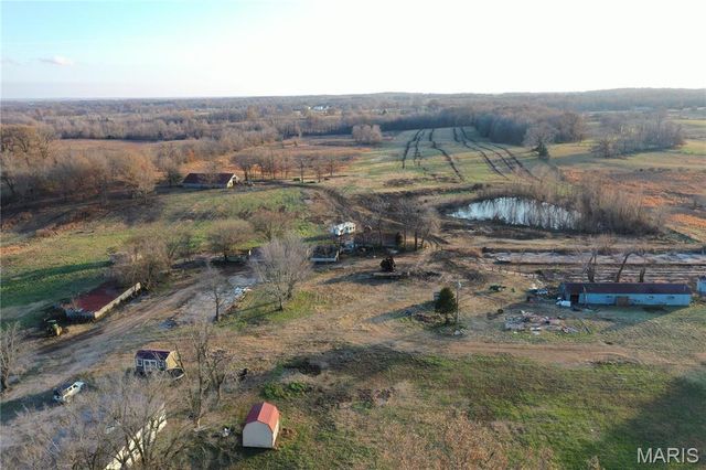 7432 County RD 284, Puxico, MO 63960