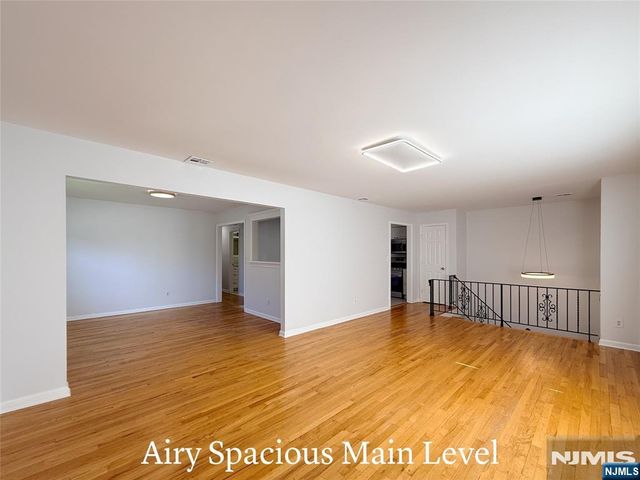 217 Rockland Avenue, Norwood, NJ 07648