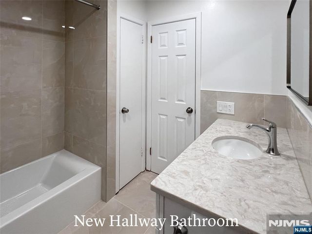 217 Rockland Avenue, Norwood, NJ 07648