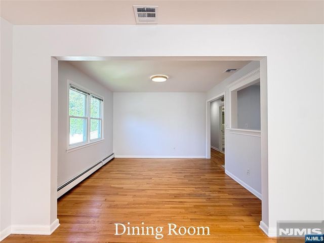 217 Rockland Avenue, Norwood, NJ 07648