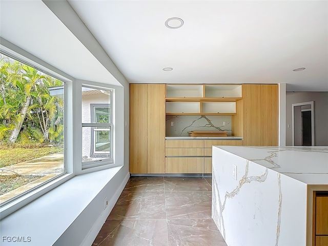 3784 Coquina DR, Sanibel, FL 33957