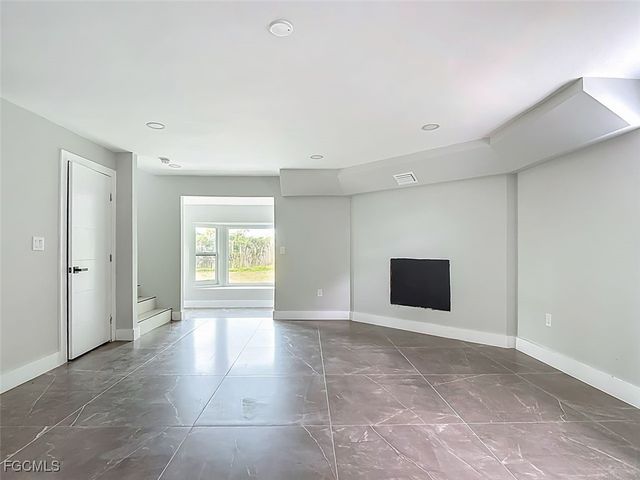 3784 Coquina DR, Sanibel, FL 33957