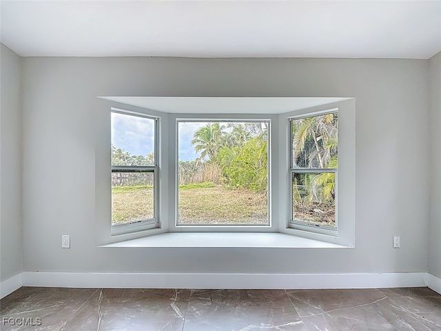 3784 Coquina DR, Sanibel, FL 33957