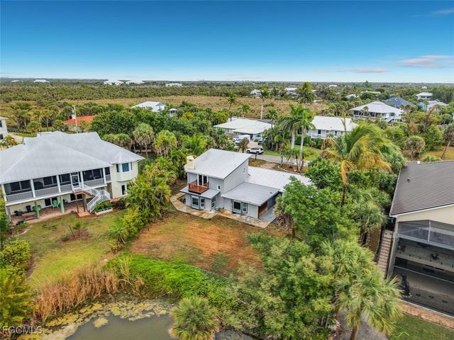 3784 Coquina DR, Sanibel, FL 33957