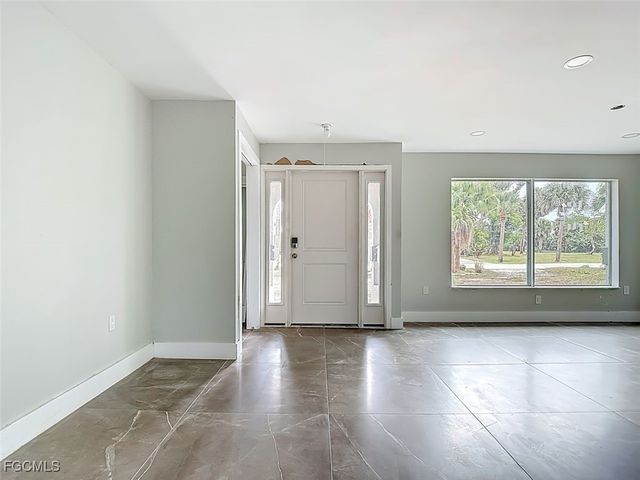 3784 Coquina DR, Sanibel, FL 33957