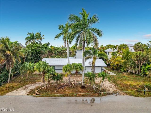 3784 Coquina DR, Sanibel, FL 33957