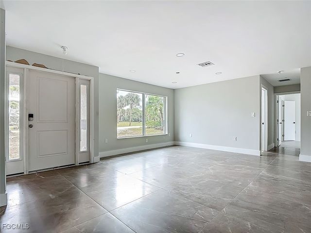 3784 Coquina DR, Sanibel, FL 33957