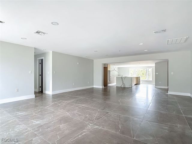 3784 Coquina DR, Sanibel, FL 33957