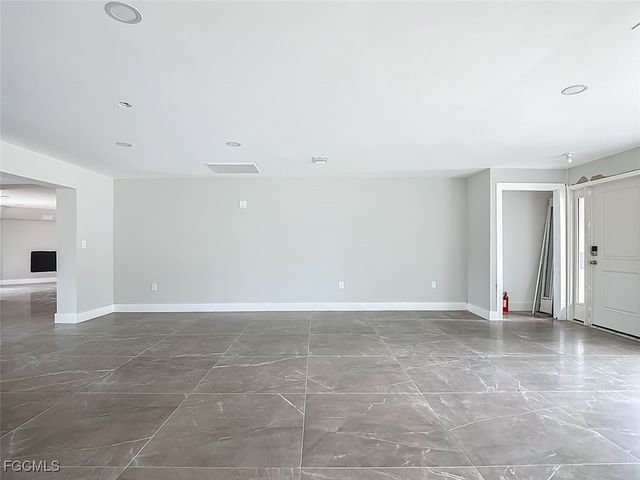 3784 Coquina DR, Sanibel, FL 33957