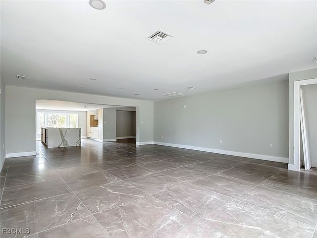 3784 Coquina DR, Sanibel, FL 33957