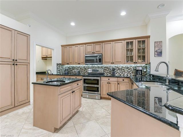 8908 Crown Colony BLVD, Fort Myers, FL 33908
