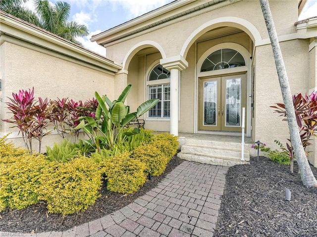 8908 Crown Colony BLVD, Fort Myers, FL 33908