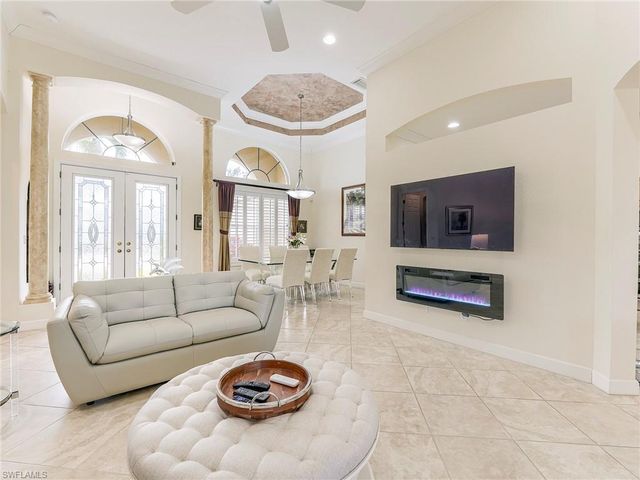 8908 Crown Colony BLVD, Fort Myers, FL 33908