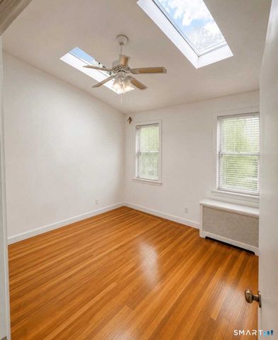 97-99 Beacon Street 3rd fl, Hamden, CT 06514
