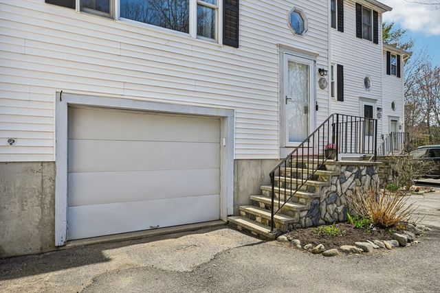 13 Stanorm Dr F, Newmarket, NH 03857