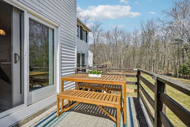 13 Stanorm Dr F, Newmarket, NH 03857