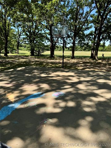 26650 S 520, Park Hill, OK 74451