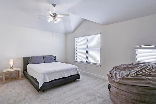 648 Westcross Street 303, Houston, TX 77018