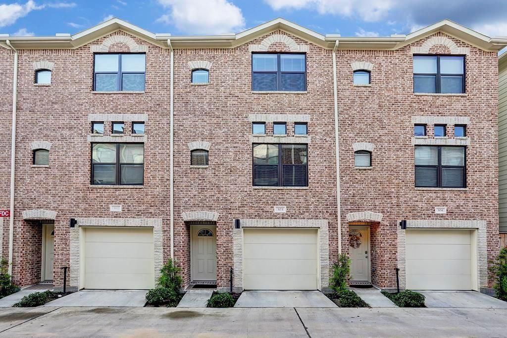 648 Westcross Street 303, Houston, TX 77018