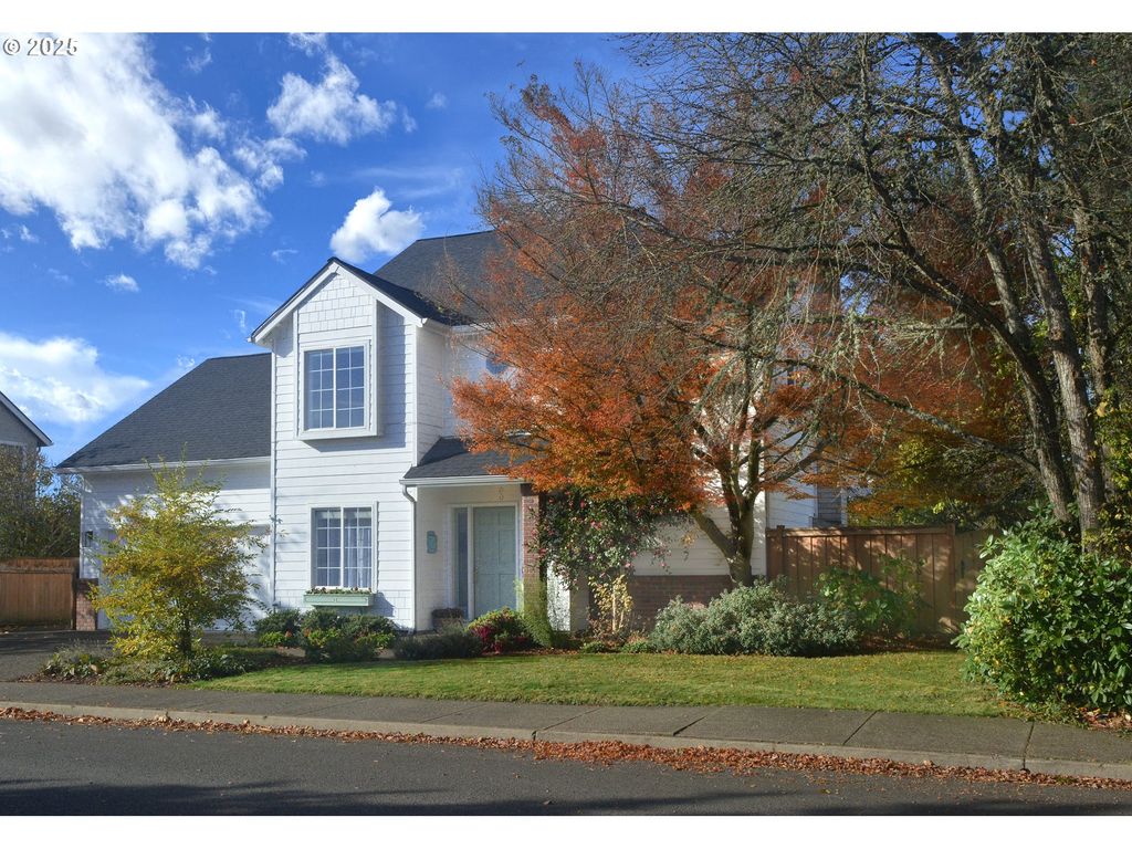 1854 CAMBRIDGE OAKS Dr, Eugene, OR 97401