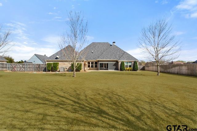20246 Deer Hollow Dr, Bullard, TX 75757