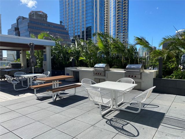 629 Keeaumoku Street 2503, Honolulu, HI 96814