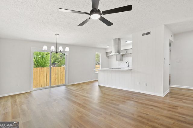 100 Community Road, Hinesville, GA 31313