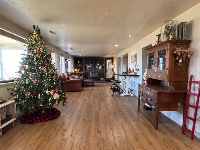 12459 Co Road 5-402, Ava, MO 65608