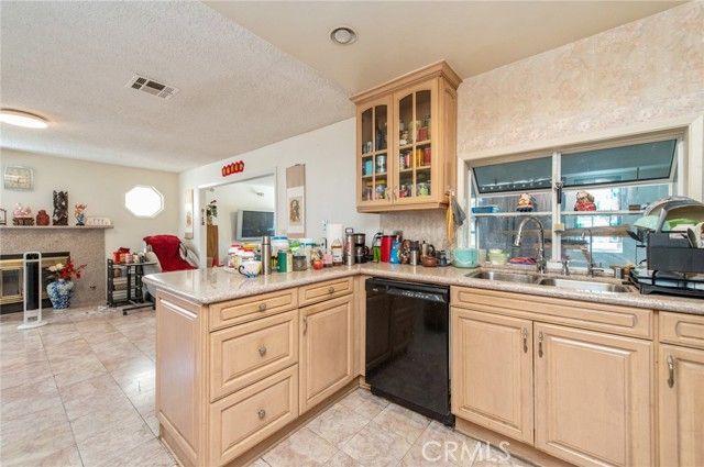 7740 Sewell, Fontana, CA 92336