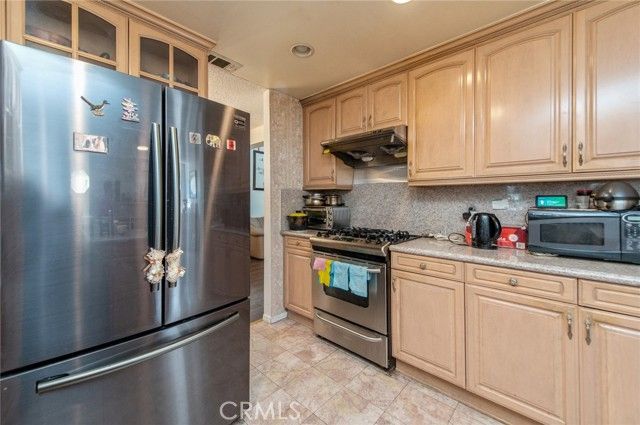 7740 Sewell, Fontana, CA 92336