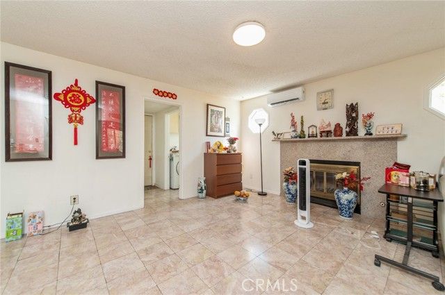 7740 Sewell, Fontana, CA 92336