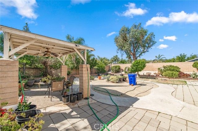 7740 Sewell, Fontana, CA 92336