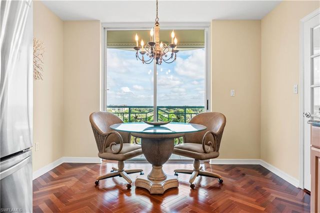 7515 Pelican Bay BLVD # 7B, Naples, FL 34108