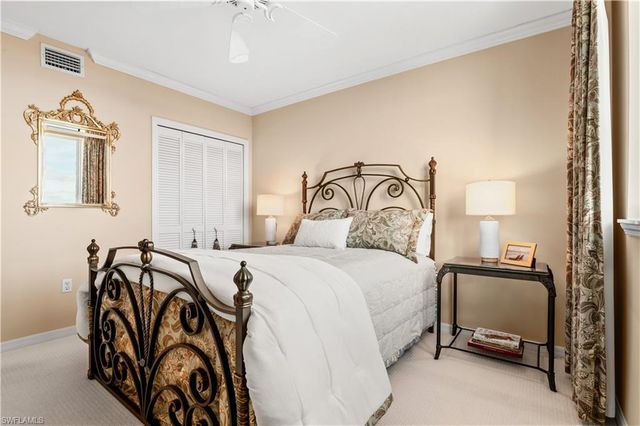 7515 Pelican Bay BLVD # 7B, Naples, FL 34108