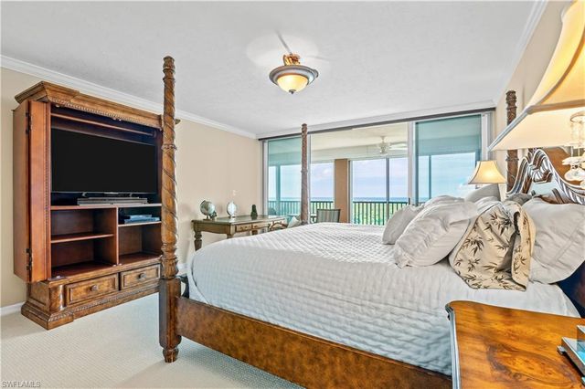 7515 Pelican Bay BLVD # 7B, Naples, FL 34108