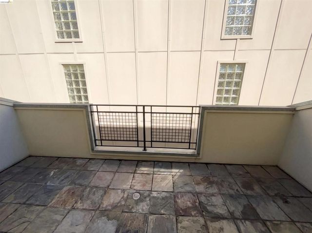 161 Gilbert St 16, San Francisco, CA 94103