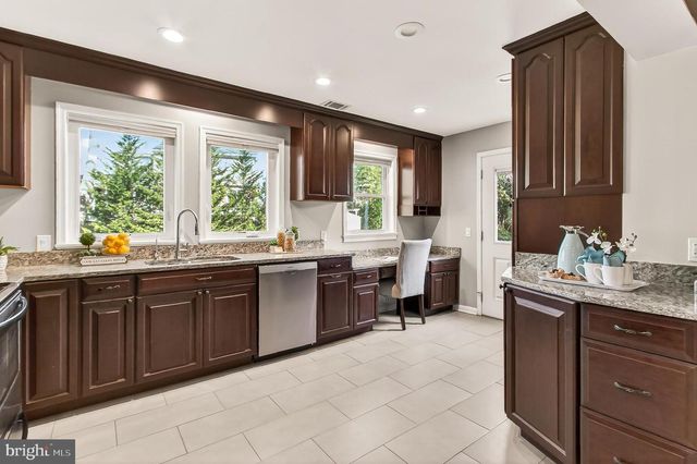 8345 ORANGE CT, Alexandria, VA 22309