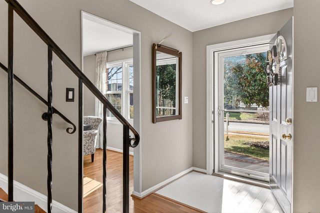 8345 ORANGE CT, Alexandria, VA 22309