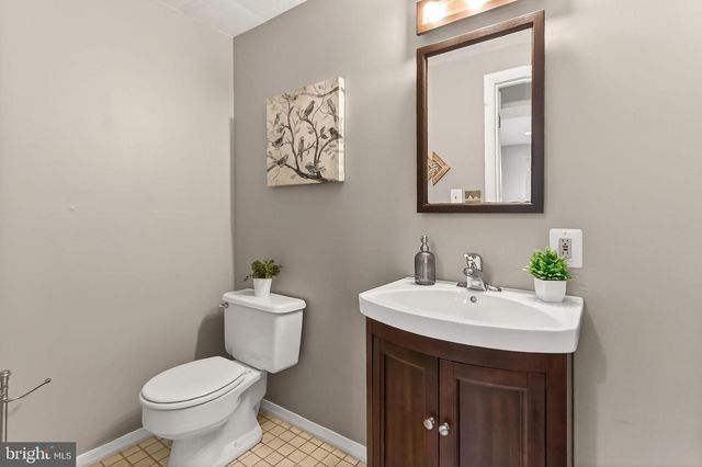 8345 ORANGE CT, Alexandria, VA 22309