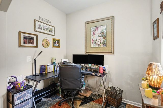 334 Lola Ln, Cottontown, TN 37048