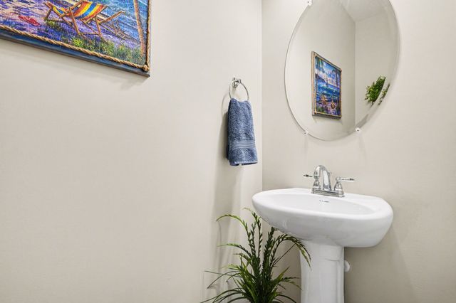 334 Lola Ln, Cottontown, TN 37048