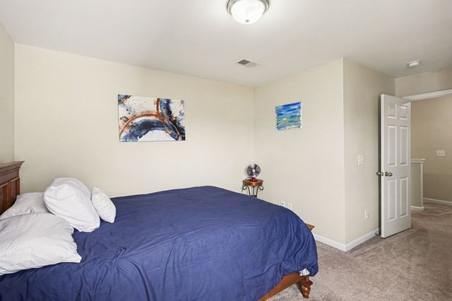 334 Lola Ln, Cottontown, TN 37048