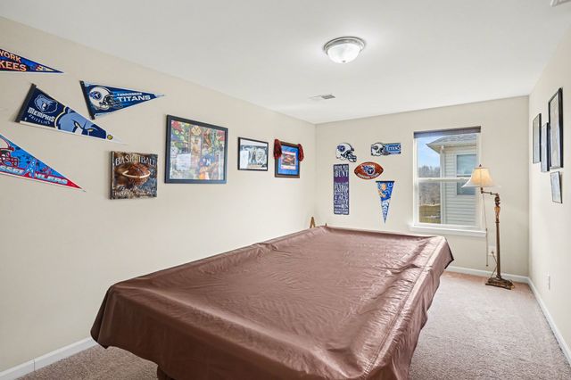 334 Lola Ln, Cottontown, TN 37048