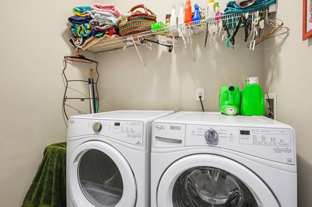 334 Lola Ln, Cottontown, TN 37048