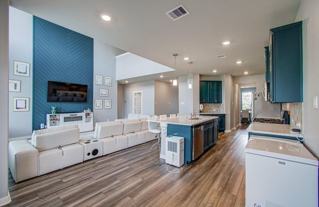 4910 Magnolia Springs Drive, Pearland, TX 77584