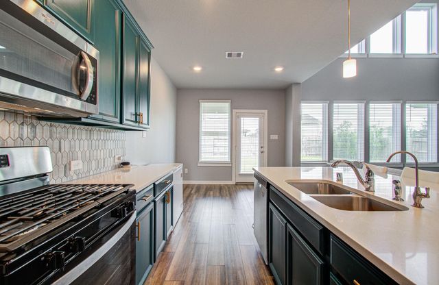 4910 Magnolia Springs Drive, Pearland, TX 77584