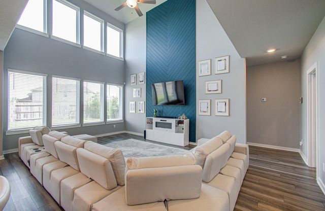 4910 Magnolia Springs Drive, Pearland, TX 77584